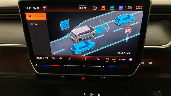 Volkswagen ID. Buzz 210kW Style Pro 79kWh 5dr Auto [Design+] Electric Estate - Image 32